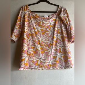 Fighting Eel. Off the shoulder top medium